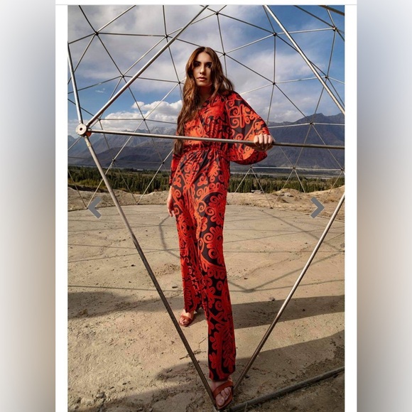 Pakistani brand Lulusar jumpsuit - Picture 3 of 9